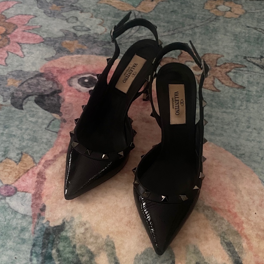 Valentino Black Patent Studded Heels size 5 / 35